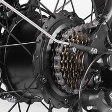 Bicicletta elettrica Mountain e-Bike HILL 4.2: Cambio professionale SHIMANO