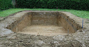 Piscina interrata in lamiera d'acciaio ovale liner azzurro SKYBLUE COMFORT 900 h.120 - Installazione: scavo