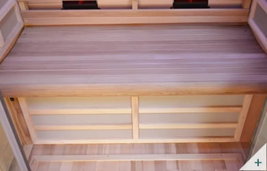 Sauna infrarossi Patty - Foto degli interni: seduta con riscaldatore polpacci
